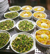 提供150種素菜、50種肉類(lèi)、40種調(diào)味品，供客戶(hù)選擇。為客戶(hù)在原有成分的基礎(chǔ)上，成本再下降5％~10％